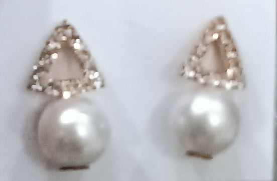 Unique pearl earrings