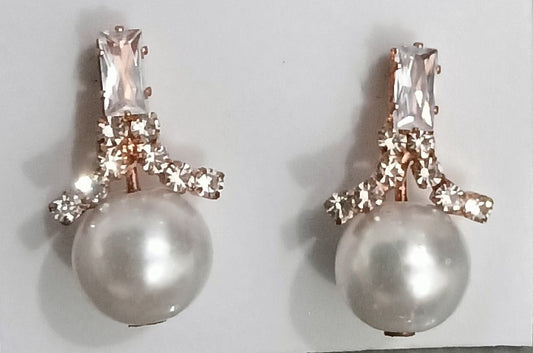 Pearl Rose gold plated earrings