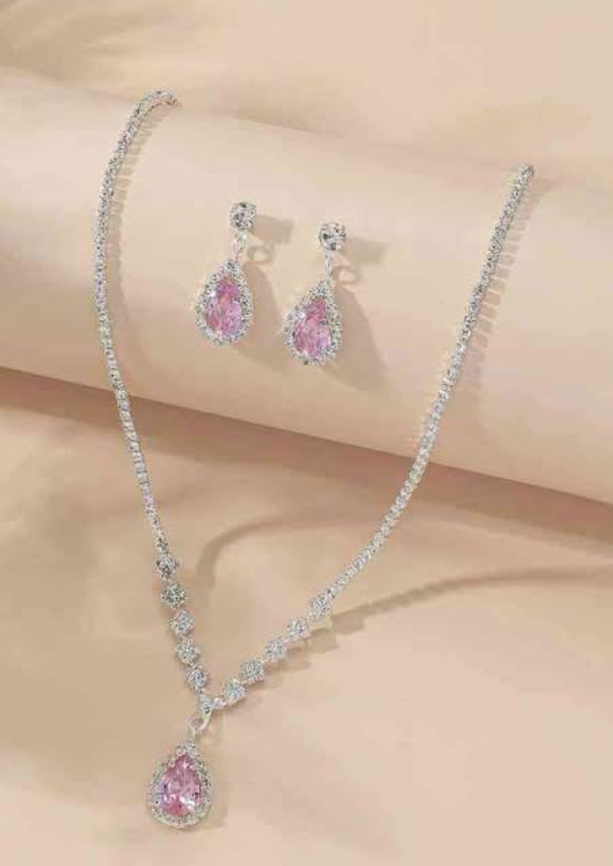 Beautiful Pink necklace set