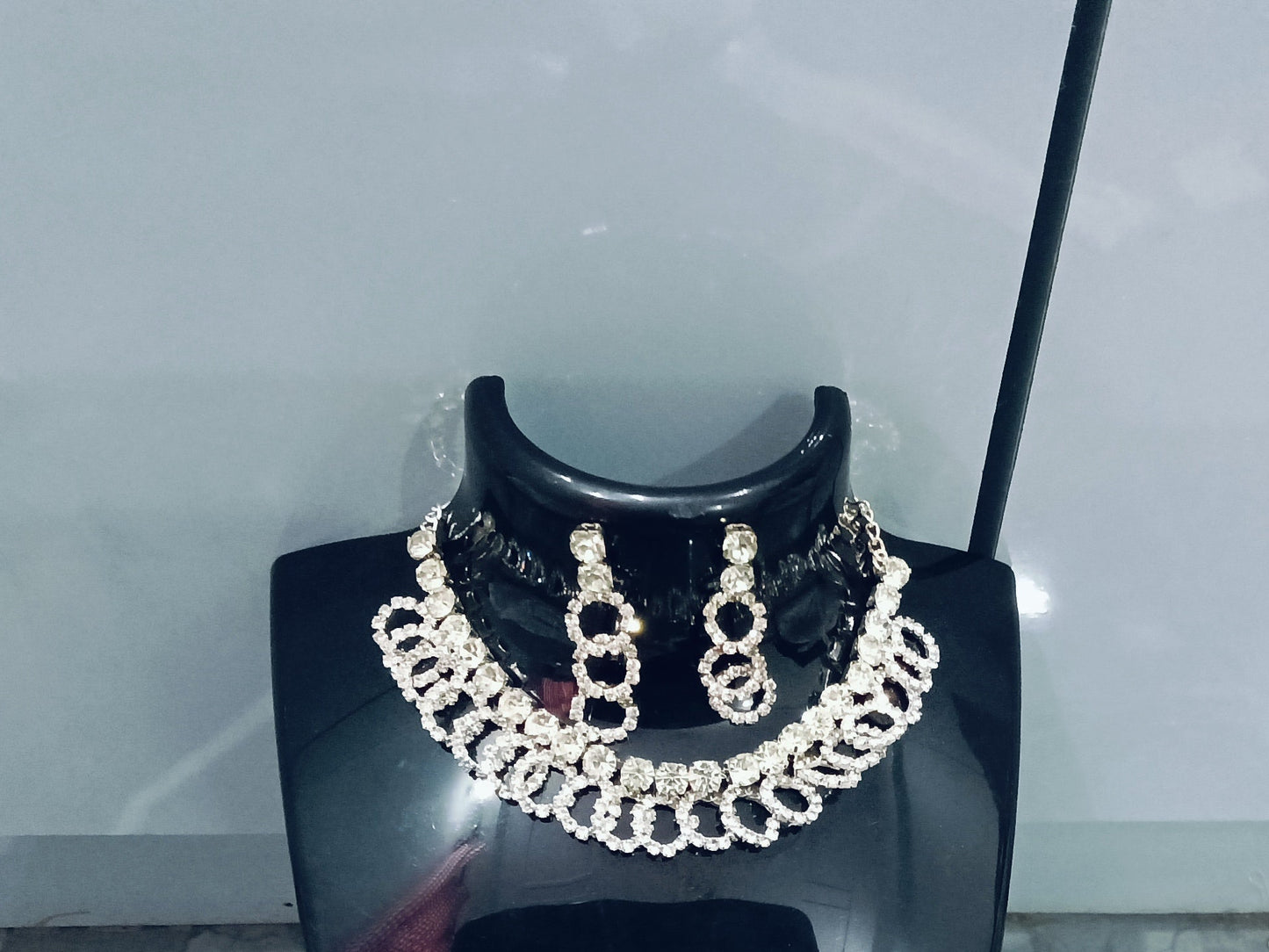 Silver American diamond necklace set